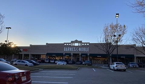 Barnes & Noble main photo