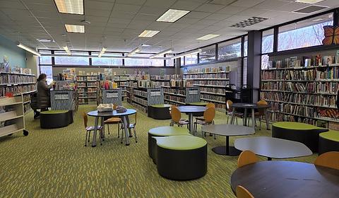 Queens Public Library at Peninsula main photo