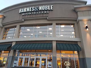 Barnes & Noble main photo