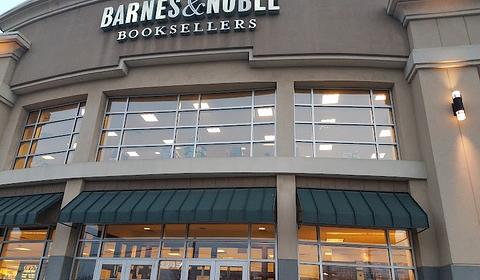 Barnes & Noble main photo