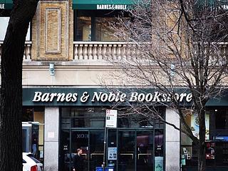 Barnes & Noble main photo