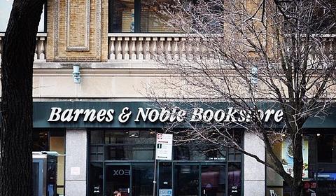 Barnes & Noble main photo
