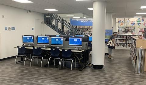 Parkchester Library main photo