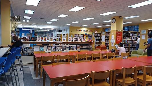 Mosholu Library main photo