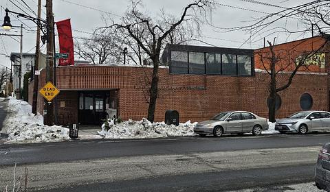 City Island Library main photo