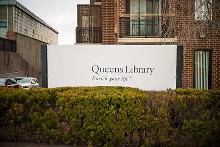 Queens Public Library at Middle Village main photo
