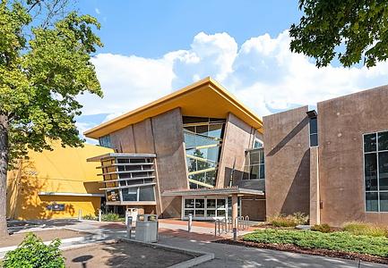 Seven Trees Branch Library main photo