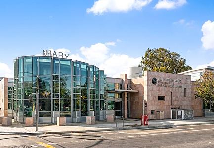Dr. Roberto Cruz Alum Rock Branch Library main photo