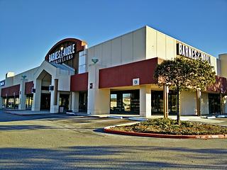 Barnes & Noble main photo