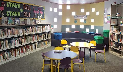 Junipero Serra Branch Library main photo