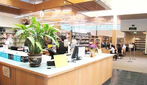 Chinatown Branch Library main photo