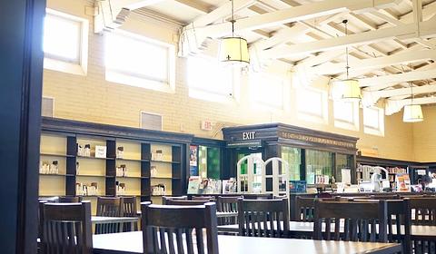 North Hollywood Amelia Earhart Regional Branch Library main photo