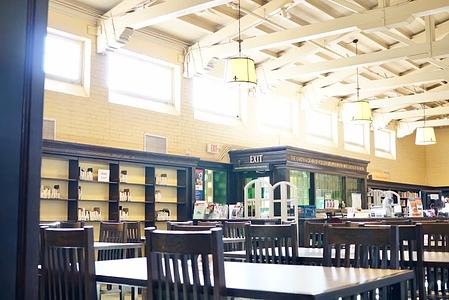 North Hollywood Amelia Earhart Regional Branch Library main photo