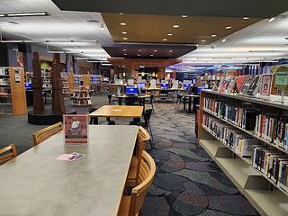 Dallas West Branch Library main photo