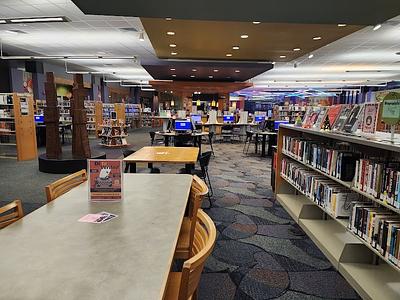 Dallas West Branch Library main photo