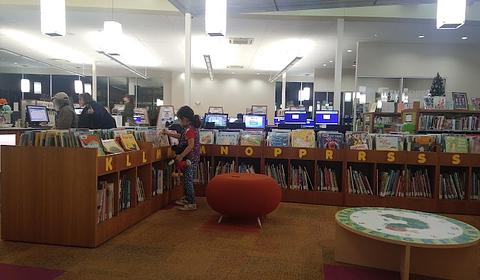 Lochwood Branch Library main photo