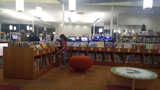 Lochwood Branch Library main photo