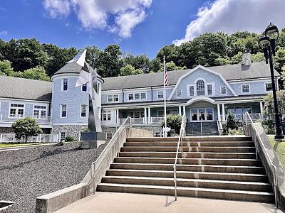 Cold Spring Harbor Library main photo