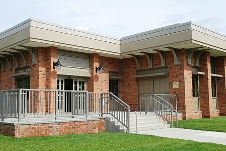 The Smithtown Library - Kings Park Building main photo