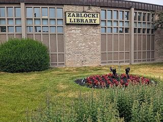 Milwaukee Public Library Zablocki Branch main photo