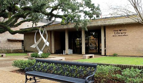 Monte L. Moorer/Spring Hill Branch - Mobile Public Library main photo