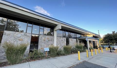 Fairfield Woods Branch Library main photo