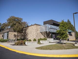 Indianapolis Public Library-Warren Branch main photo
