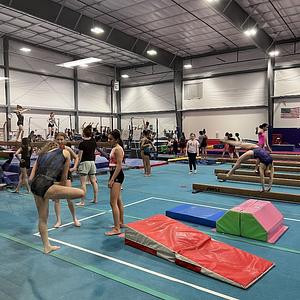 Desert Gymcats Flip 'N Twist main photo