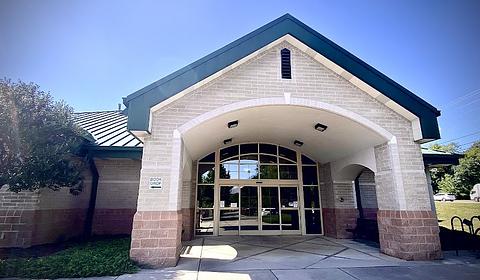 Farragut Branch Library main photo