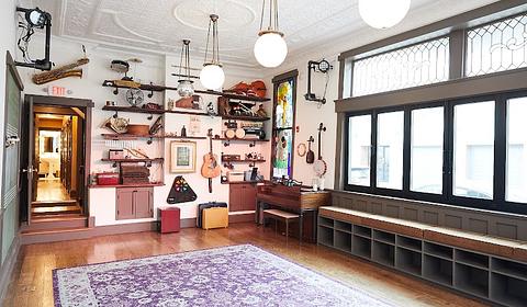 Mister John's Music - The School main photo